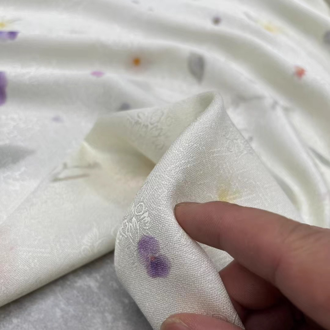 114CM Wide 19MM Small Floral P - огляд і ціна Sewing Vest